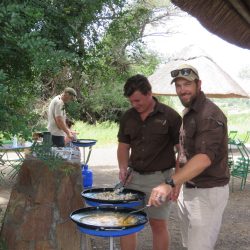 AFRIQUE DU SUD Safaris & Yoga plat traditionnel