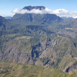 3666 - Reunion island : Hiking in the cirques, forests and peaks - 1