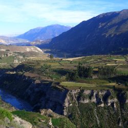 3517 - Meeting Andean communities - 1