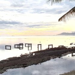 flaches Meer Sonnenaufgang Polynesien